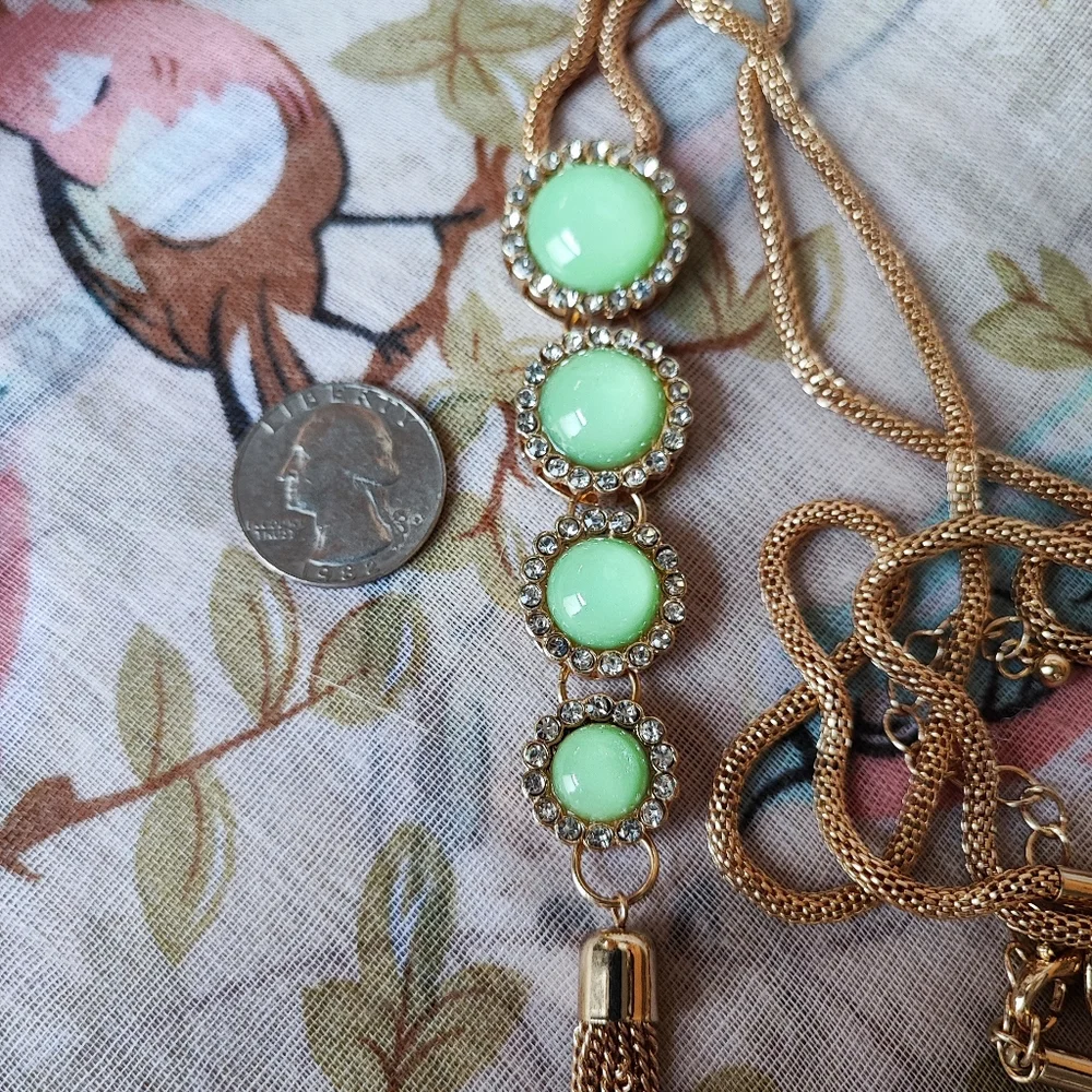 Charming Charlie Mint Green Jadeite Gold Tone Tube Mesh Statement Necklace NWOT